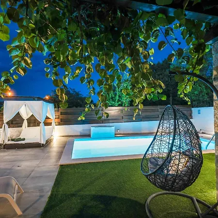 Anchi ヴィラ ザダル